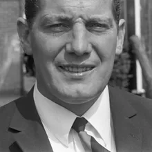 Cor van der Hart