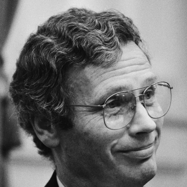 Hans van den Broek