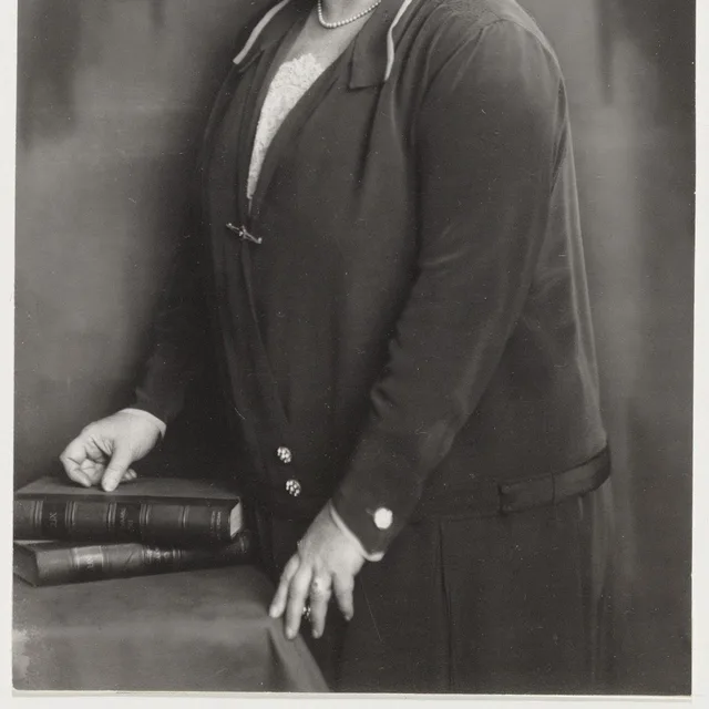 Rosa Manus