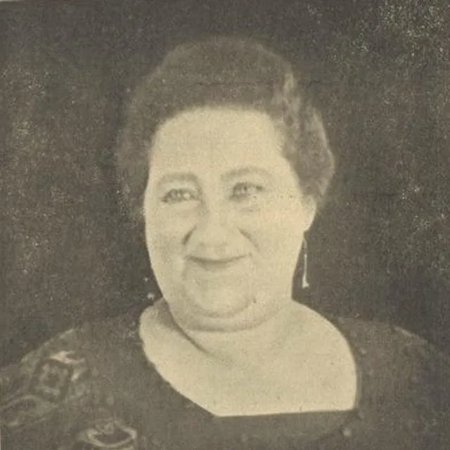 Adriënne Solser