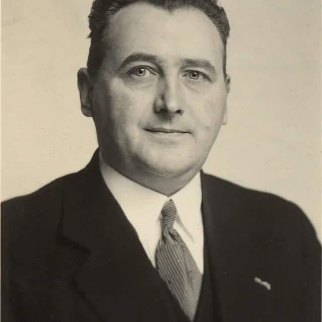 Leo Lens