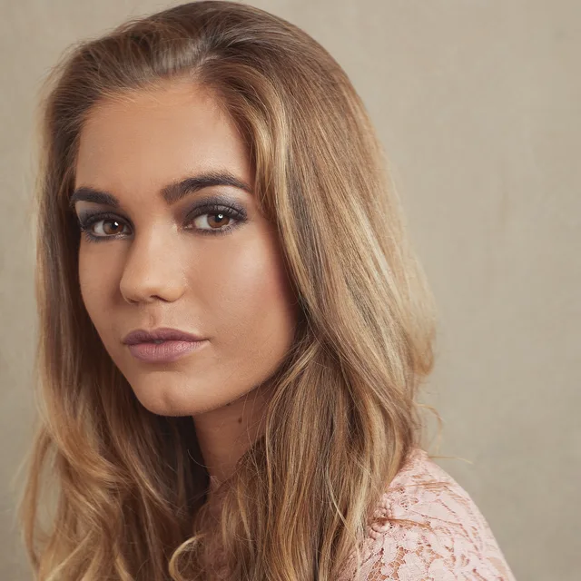 Lotte van der Zee