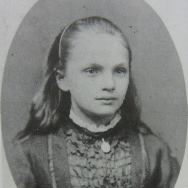 Jacqueline van der Waals