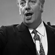 Lou van Burg